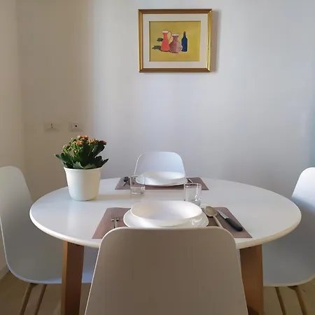 Apartman Lormar House *