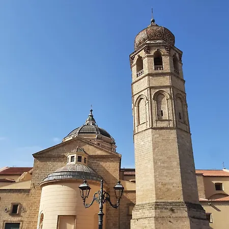 Lägenhet Lormar House Oristano